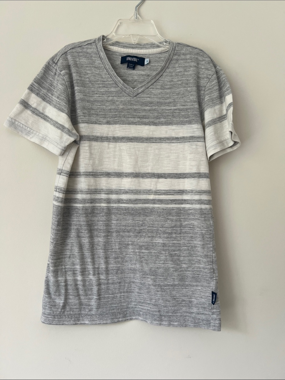 Univibe Gray & White Striped V-Neck Short Sleeve Shirt